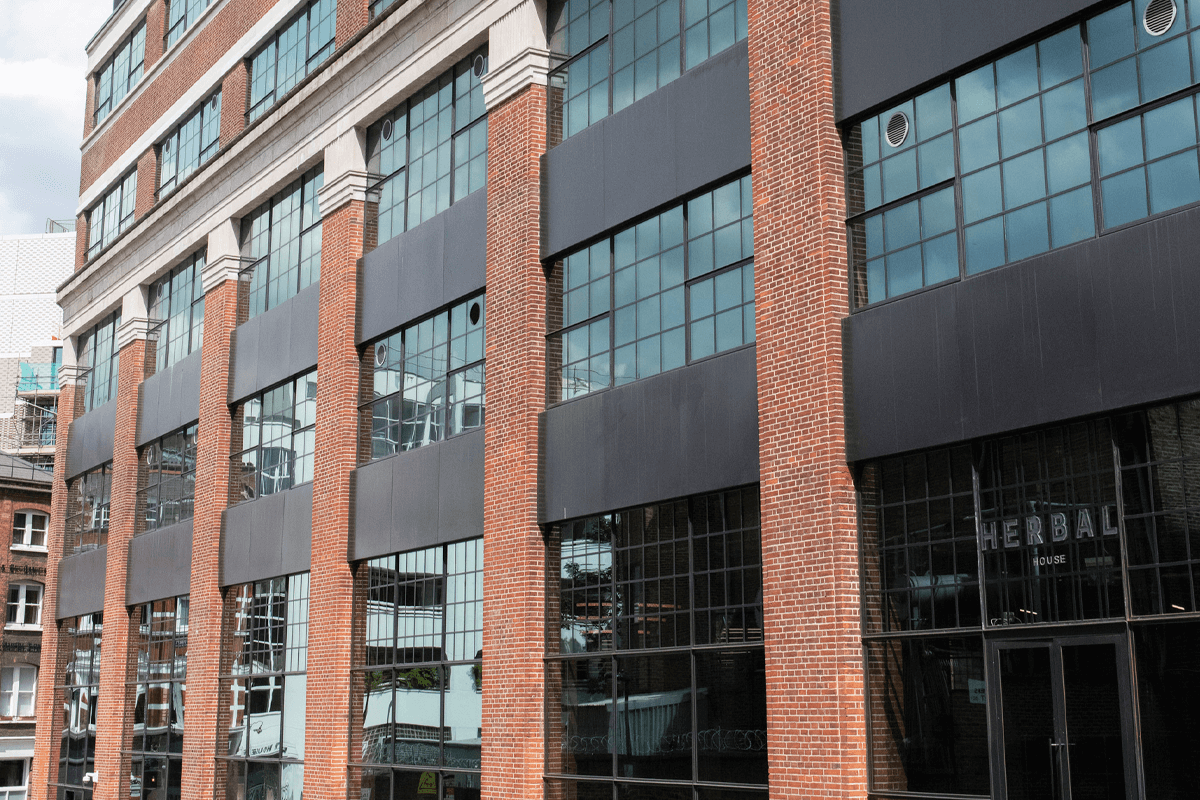 Steel MW40 windows for Herbal House