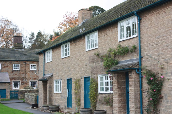 White steel windows on cottage in Chatsworth