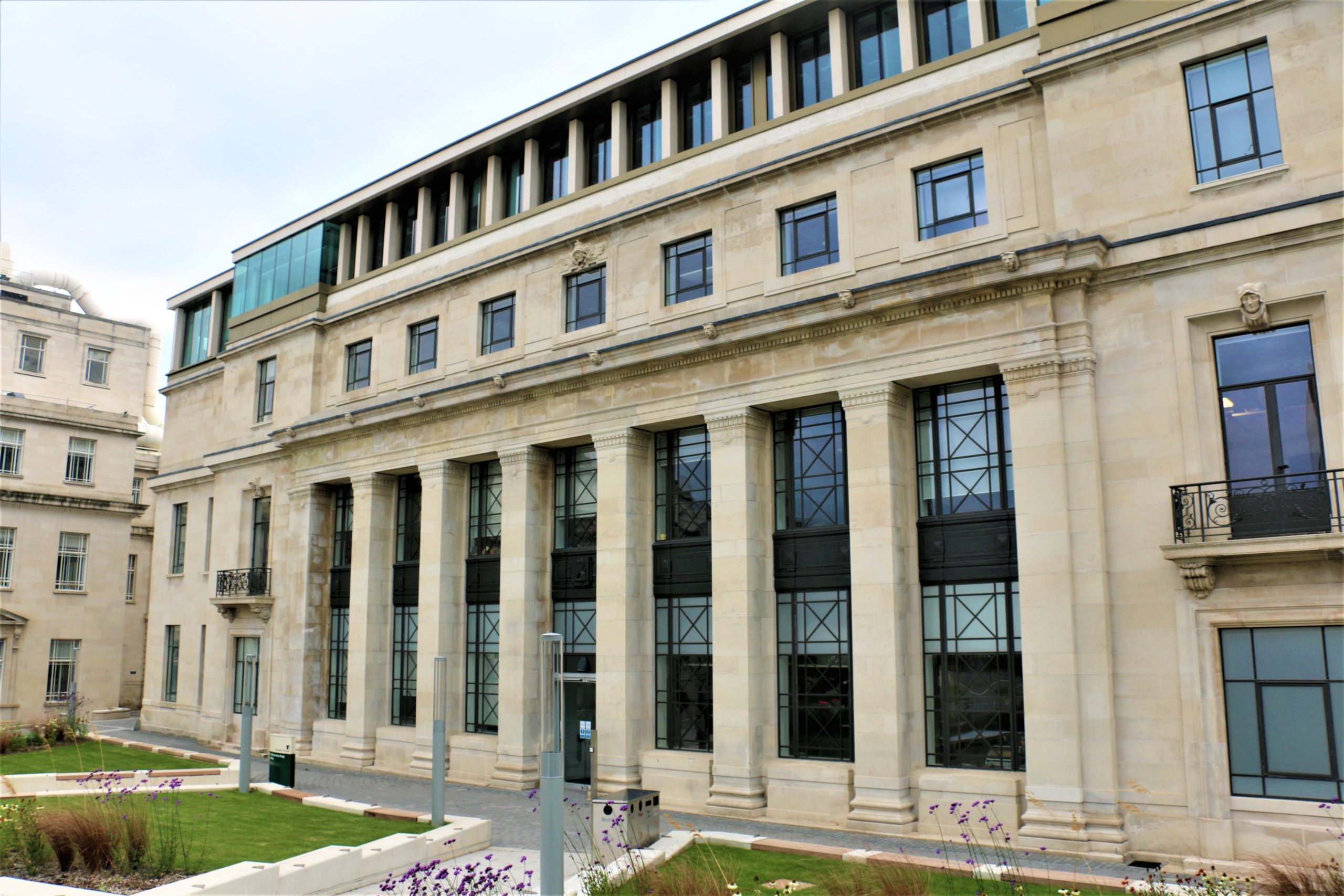 Black bespoke steel windows for university